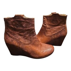 Frye Women's Tan Leather Wedge Boots